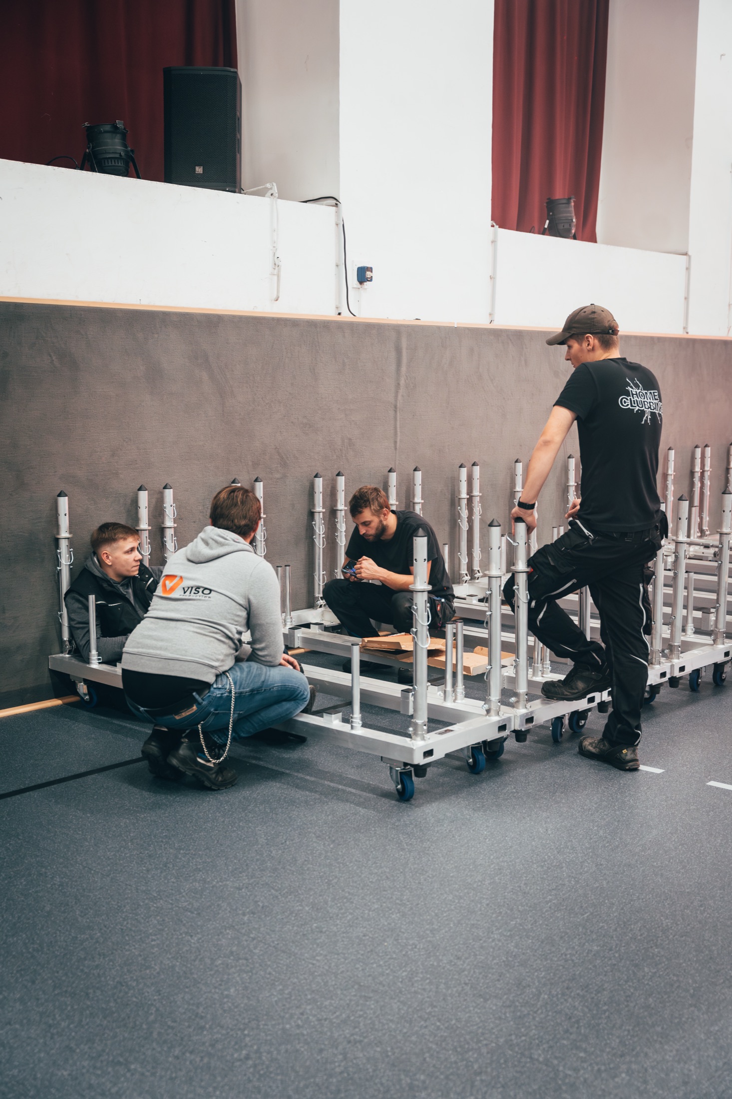 Team entspannt sich backstage